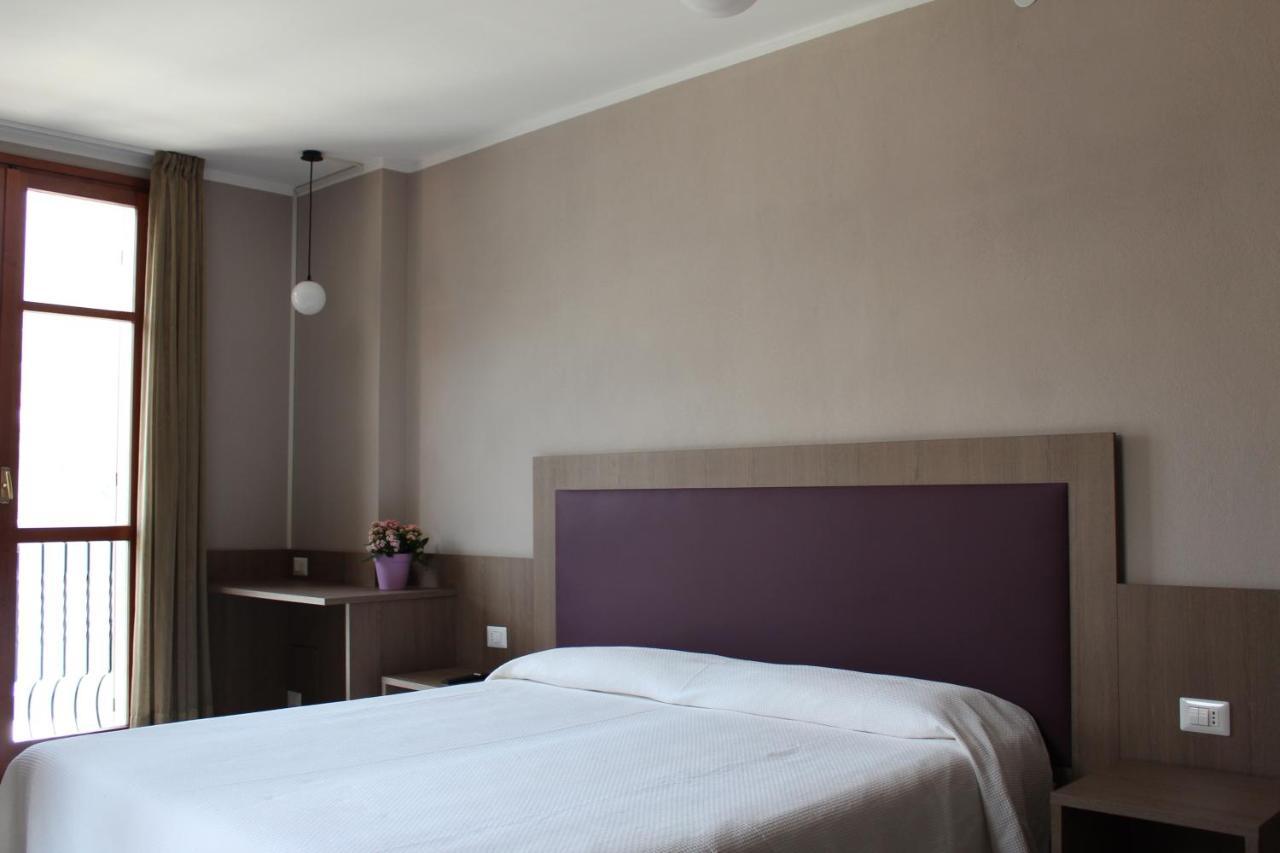 Faggeto Lario Hotel Ristorante Vapore מראה חיצוני תמונה